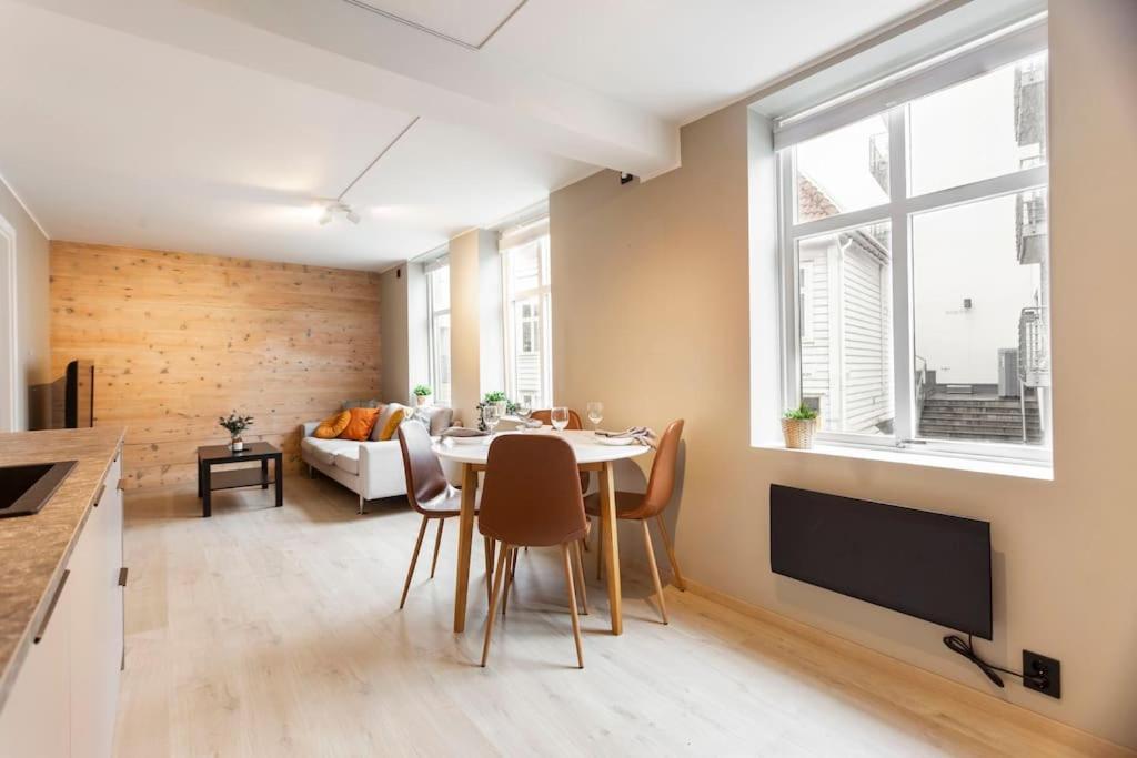 New! Modern Apartment In Historic Area Of Bergen! Exterior foto